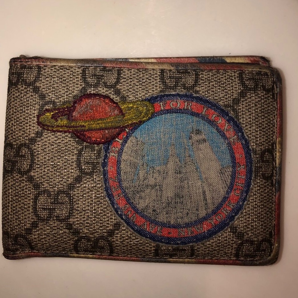 Gucci wallet